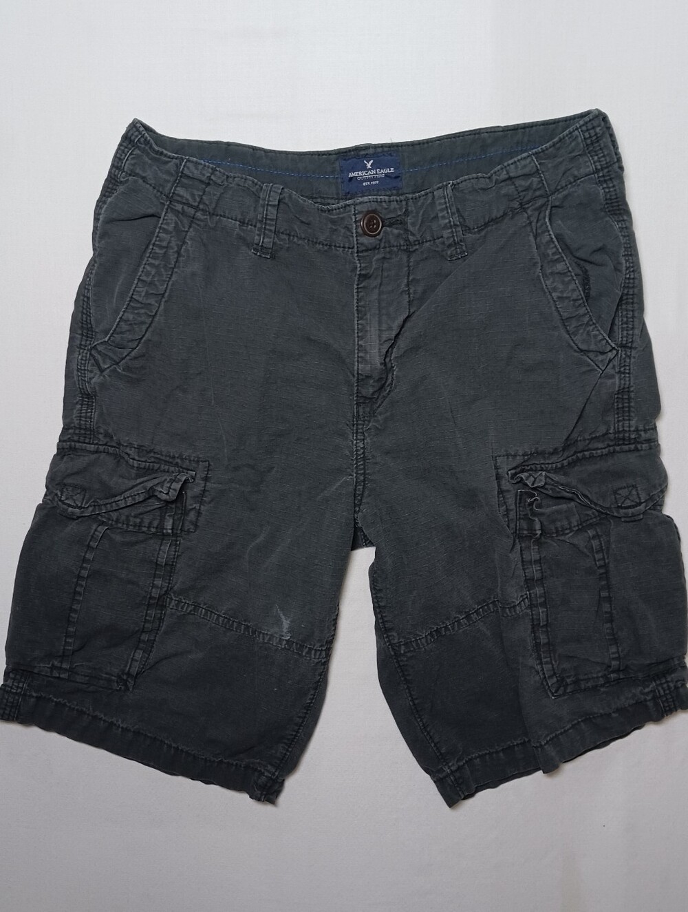 American Eagle Mens Longboard Ripstop Cargo Shorts Size 32 Charcoal 11" Inseam